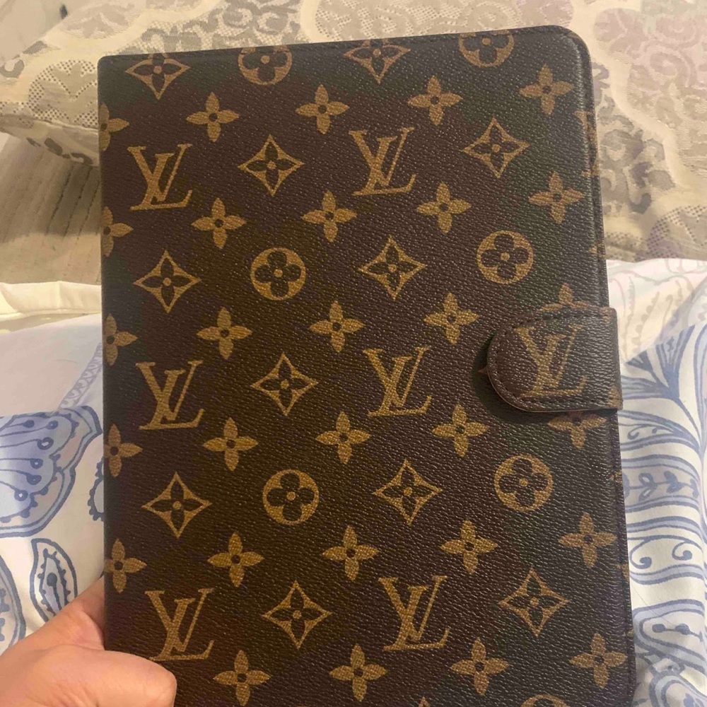 iPad Pro (2020) 12.9” case, designer replica